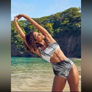 NWOT Athleta One Piece with Cutouts, SIZE SMALL